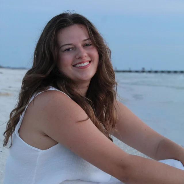 Selby Gardens is excited to announce Amelia Swiecki of Sarasota as the award recipient of the 2025 Virginia B. Toulmin Leadership Scholarship. Amelia is a rising junior at Eckerd College in St. Petersburg, Florida, pursing a Bachelor of Science in Environmental Studies with minors in biology, film, and Spanish. In addition to receiving a $15,000 award from the @virginiabtoulmin, Amelia will receive mentoring sessions from Selby Gardens’ President & CEO Jennifer Rominiecki, an appointment to Selby Gardens’ Advisory Committee to observe Rominiecki in action, and a one-year membership to Selby Gardens.
 
Congratulations Amelia, and we look forward to welcoming you to Selby Gardens!!
 
Read the press release at Selby.org!